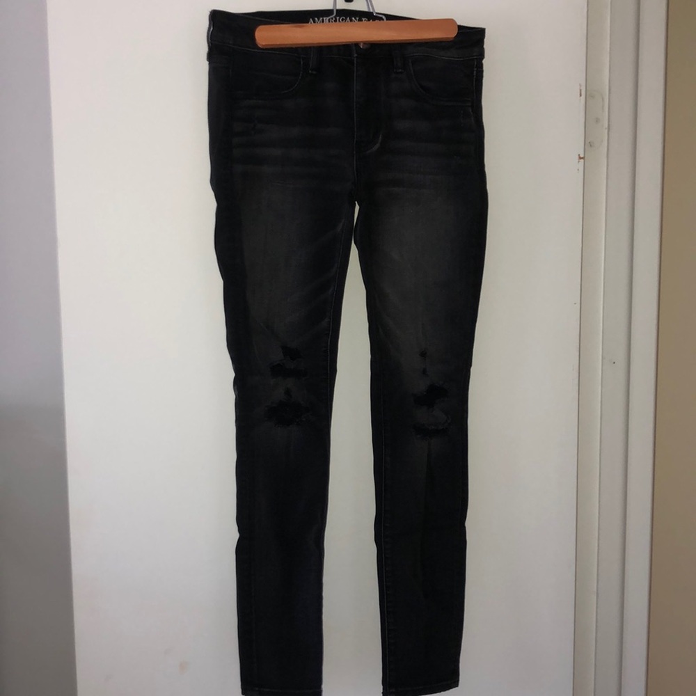 American eagle black ripped jeggings size 6